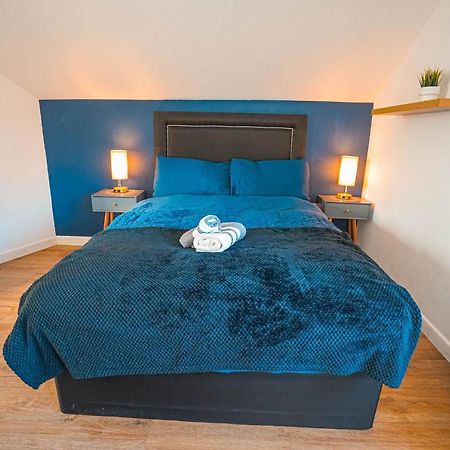 Private And Spacious 2 Bedroom House - Free Parking! Κάρντιφ Εξωτερικό φωτογραφία