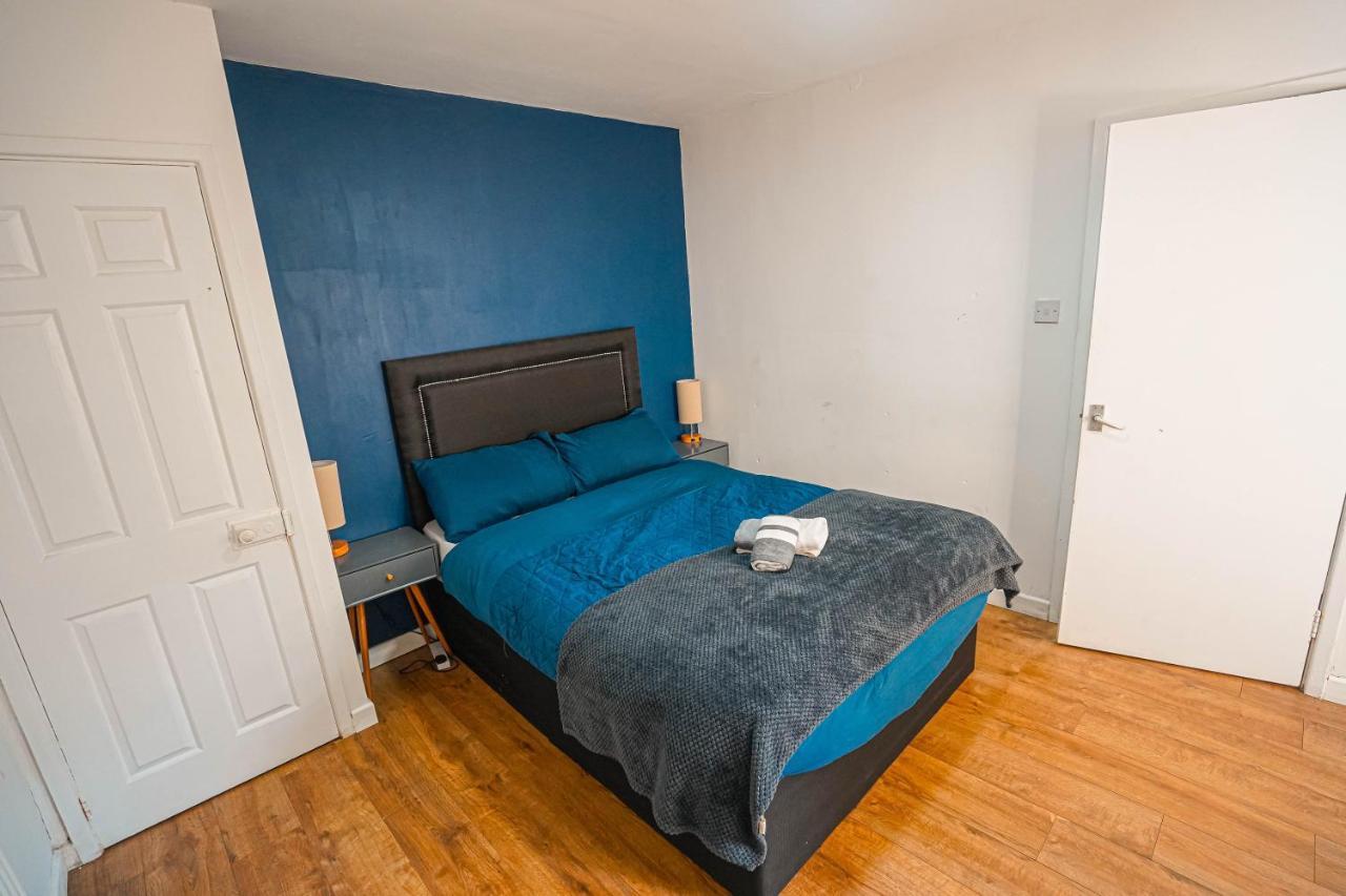 Private And Spacious 2 Bedroom House - Free Parking! Κάρντιφ Εξωτερικό φωτογραφία