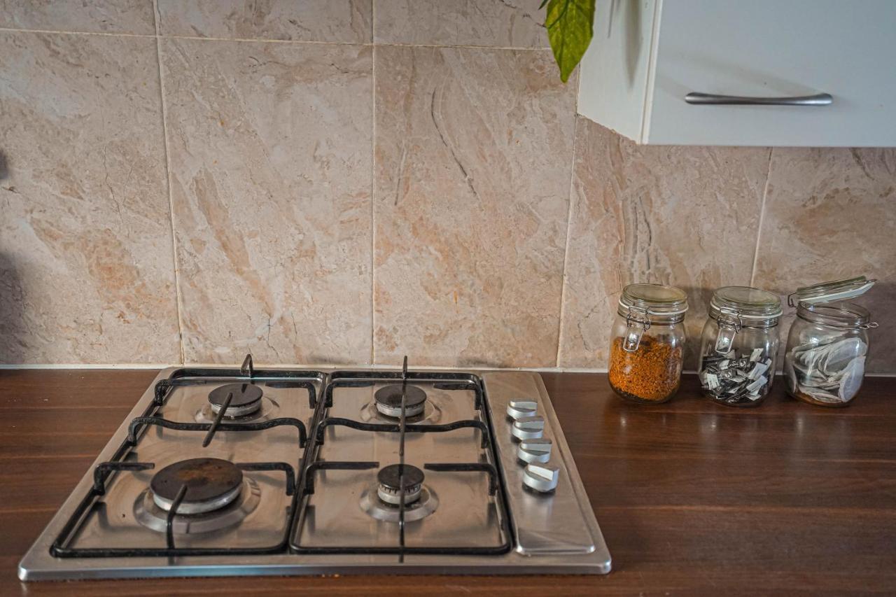 Private And Spacious 2 Bedroom House - Free Parking! Κάρντιφ Εξωτερικό φωτογραφία